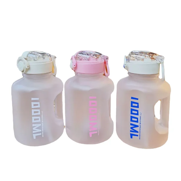 Large-capacity portable fitness transparent space sports plastic water bottle with straw