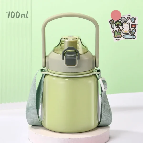 Wholesale 700ml Large Capacity Cup Children Stainless Steel Vacuum Tumbler with Lids and Straws Outdoors Water Bottle