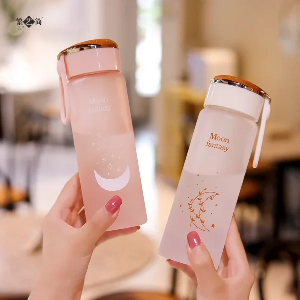 H1a5588deb4ec46f79e19aa0d578f8a77d.webp Space Motivational Sports Fog surface cute mini cheap plastic water bottles with handle