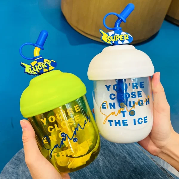 H1e0f6c0ef701469aa3a867d345501a30l.webp Cute 600ml girls leakproof drinking cup bpa free reusable sports kids plastic water bottle with straw