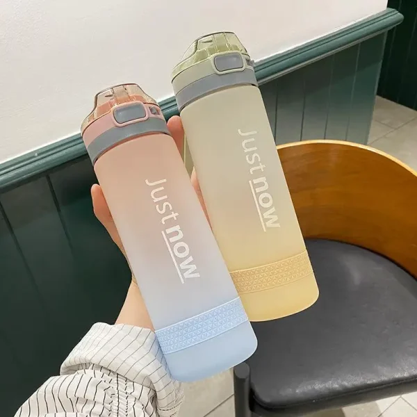 Custom Logo 600ml Colorful Plastic Straw Cup Portable Sports Water Bottle