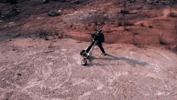 China Original Factory Winter Snow Electric Scooter Long Range 1500W Off-road Sandy Shore Scooter Grassland Electric Scooter