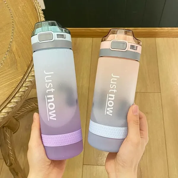 Custom Logo 600ml Colorful Plastic Straw Cup Portable Sports Water Bottle