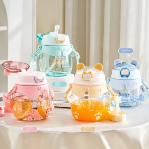 Cute cartoon bear strap straw plastic water bottle